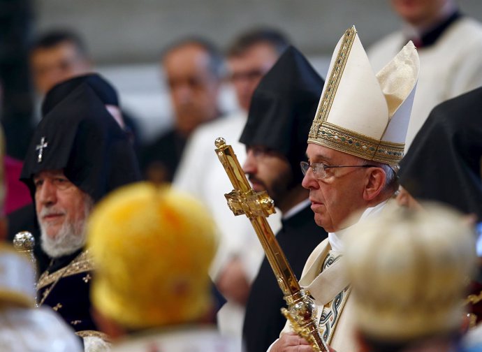El Papa Francisco reconoce el genocidio armenio 