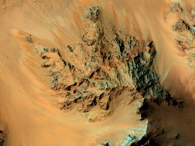 Filtraciones en un cráter marciano