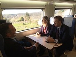 Ana Pastor en un viaje por el Eje Atlántico