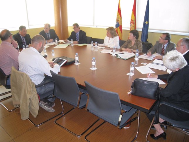 Reunión de los sindicatos sanitarios con el Gobierno de Aragón. 