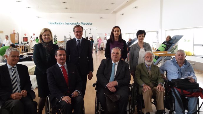 Alfonso Alonso visita la Fundación del Lesionad Medular de Madrid