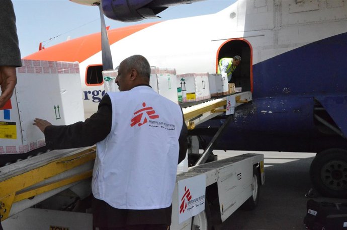 Llegada de un cargamento de ayuda de MSF a Saná (Yemen)