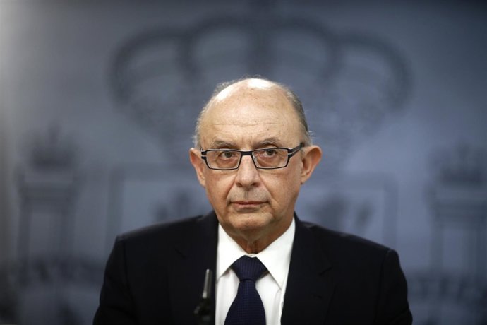Cristóbal Montoro tras el Consejo de Ministros