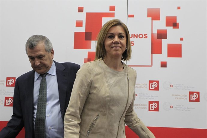 María Dolores de Cospedal en la Fundación Caminos