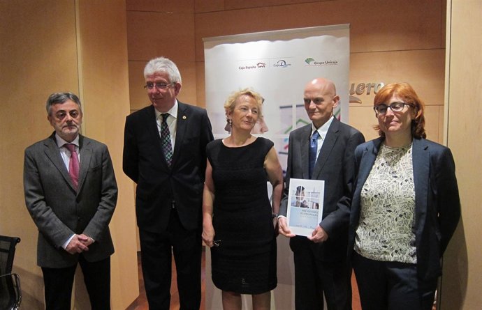 La consejera delegada de Caja España-Duero en la presentación del estudio