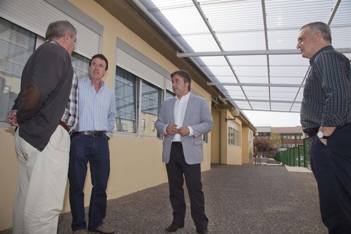 El alcalde en el colegio Matilde de la Torre