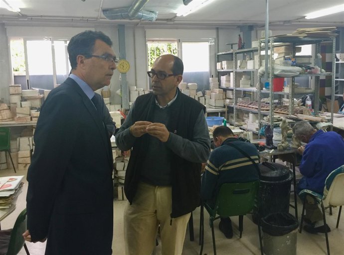 Ballesta, durante su visita a Jesús Abandonad