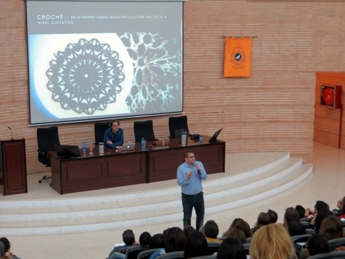 Dani García en la facultad de turismo de málaga