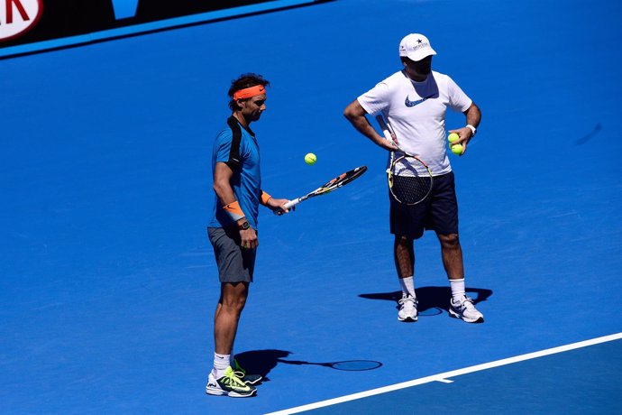 Rafa Nadal con su tío Toni Nadal