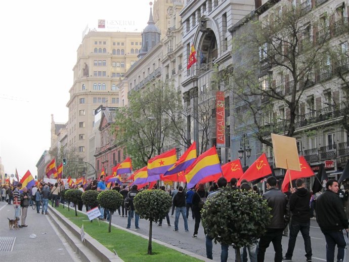 Manifestación por la III República en las calles de Madrid