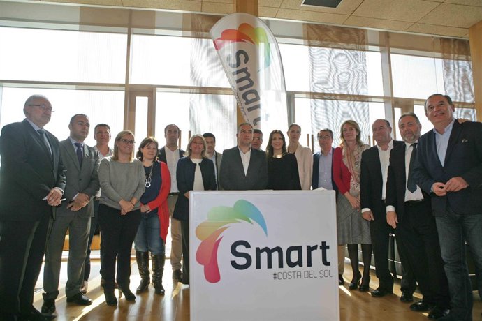 Elías Bendodo presenta Smart Costa del Sol