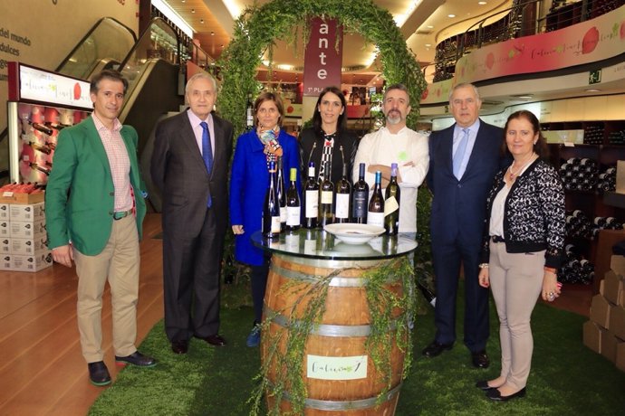 Presentación de 'Camiño, Viños e Camelias' en Madrid
