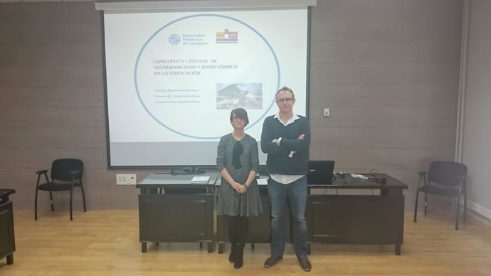 Carlos Parra, junto a Belén García Martínez