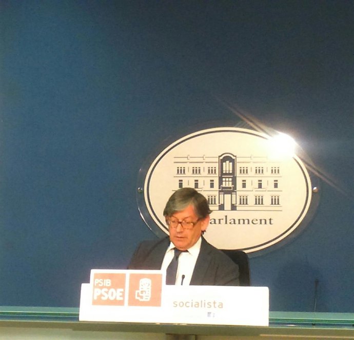 El portavoz adjunto del PSIB-PSOE, Vicenç Thomás