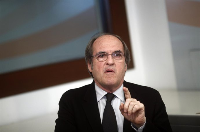 Ángel Gabilondo concede una entrevista a Europa Press