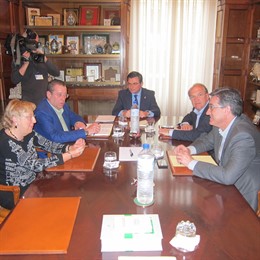 Mesa de la Cámara en la Junta General del Principado