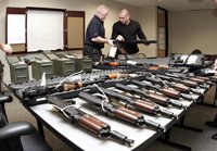 Militares estadounidenses intentaron vender armas y municiones del Ejército de EEUU a cárteles mexicanos