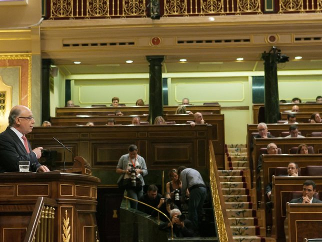 Cristóbal Montoro, en la tribuna del hemiciclo