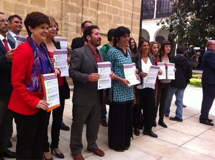 Diputados de Podemos antes de la constitución del Parlamento