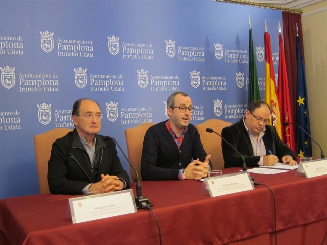 Joaquín Jabat, Fermín Alonso e Igor Ijurra en la rueda de prensa