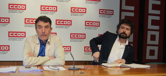 Ángel Hernández (izq) y José Sarrión tras la reunión
