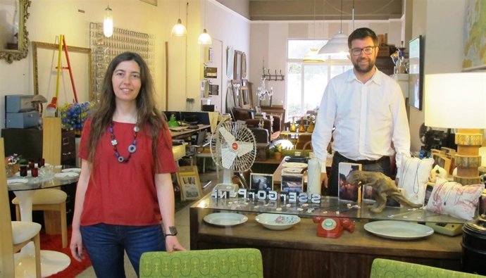 Presentación de las medidas para el tejido comercial