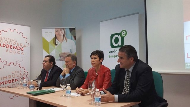 Becas santander junta jóvenes