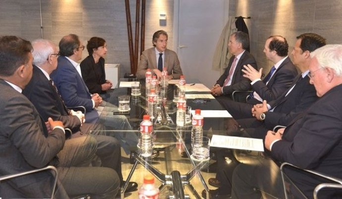 De la Serna se réune con CEOE-Cepyme Cantabria