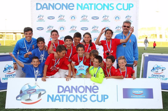 El CDE Alcalá de Henares, campeón de la fase centro de la DANONE Nations Cup
