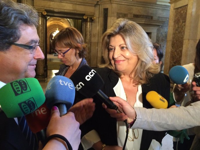 La Secretaria de Estado de Empleo E.Hidalgo y el portavoz del PP catalán E.Millo