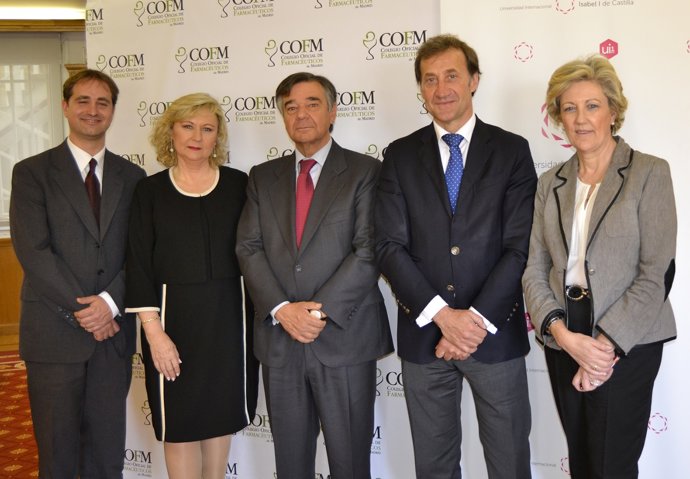 FIrma convenio Universidad Isabel I - COFM