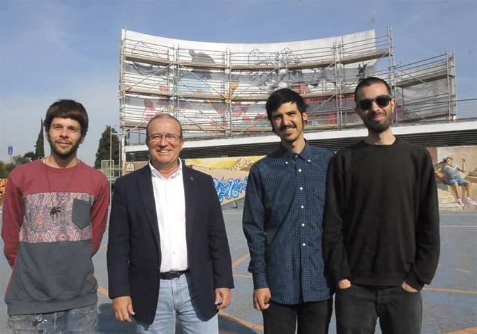 Presentación de iniciativa graffitis en el botellódromo