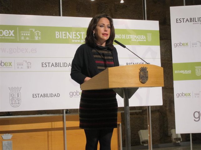 Consejera de Empleo, Mujer y Políticas Sociales, María Ángeles Muñoz