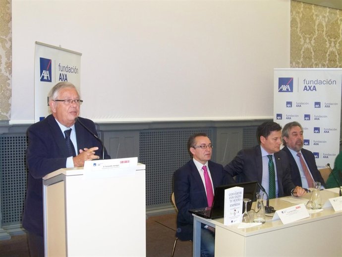 Fernando Jauregui en la presentación 1001 consejos para emprender