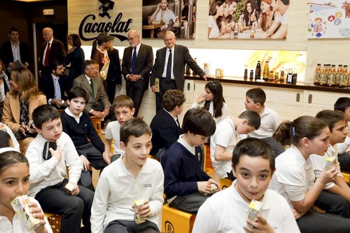 Cacaolat y la Fundación SHE se alían para promover hábitos de vida saludables