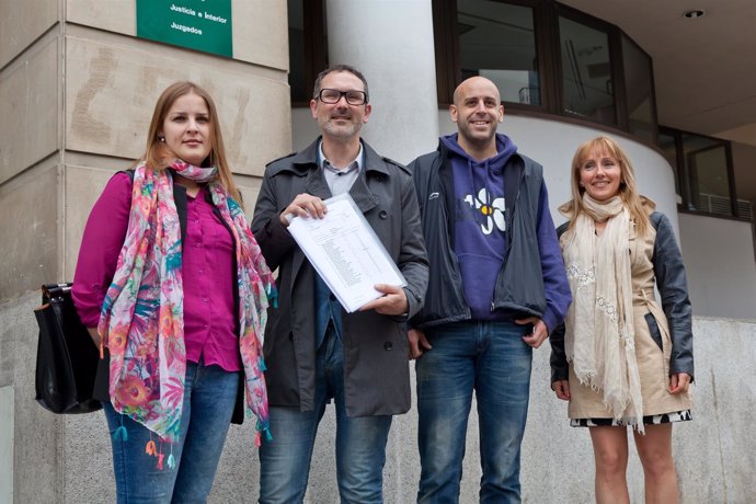 Antoñanzas presenta la candidatura del PR+ al Ayuntamiento a la Junta Electoral