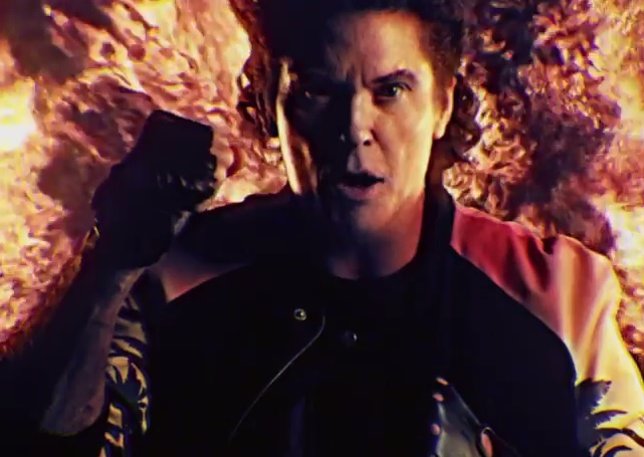 David Hasselhoff te transportará a los 80' con en el videoclip más épico que ha 