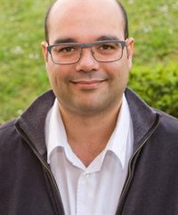 Rubén Cela cree que no sería "de recibo" otra mayoría absoluta del PP y reivindica que el BNG "no es un experimento"