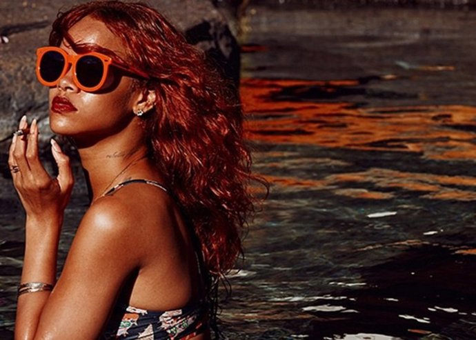 Rihanna llama al verano en sus fotos más 'hot' de Instagram 