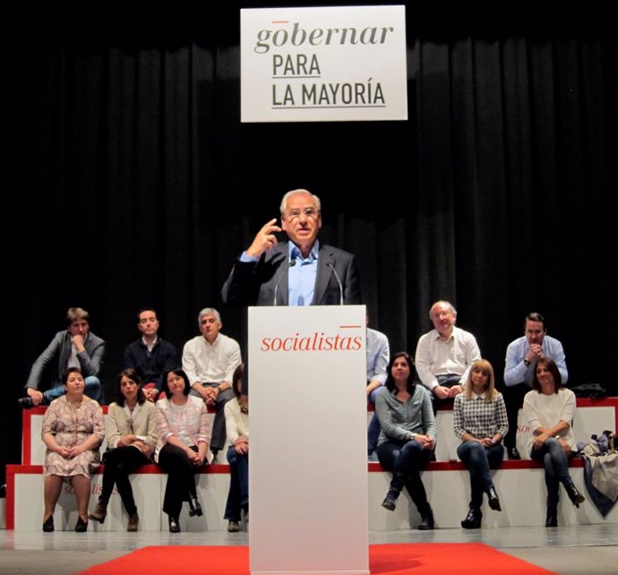 Alfonso Guerra acto PSOE en Valladolid