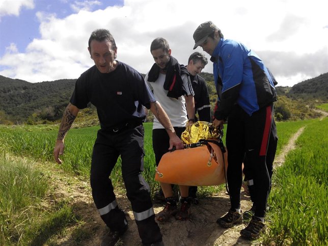 Rescate del hombre de 61 años accidentado en la cueva de Los Cristinos
