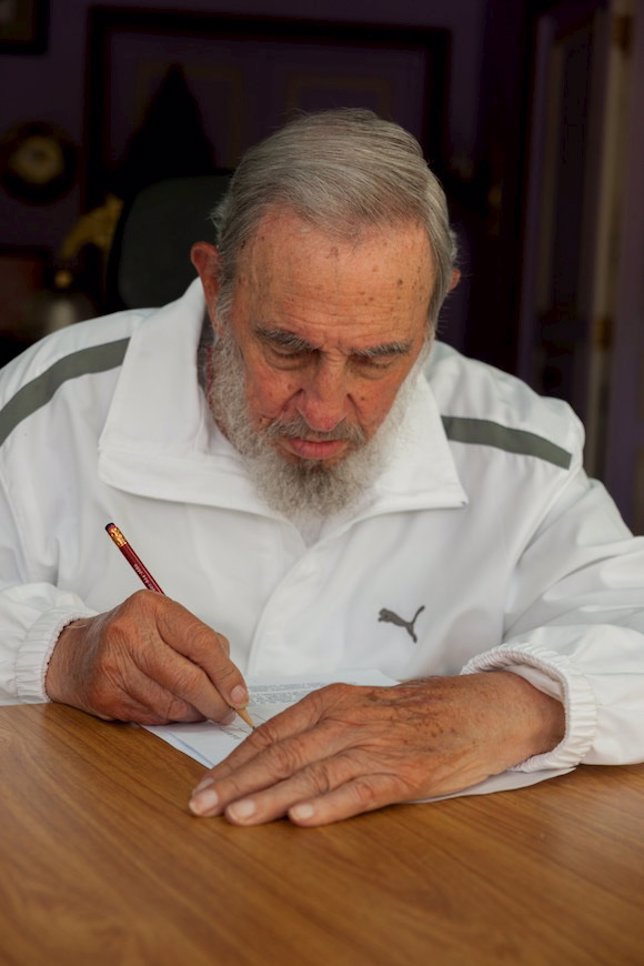 Fidel vota en las elecciones a la Asamblea Municipal