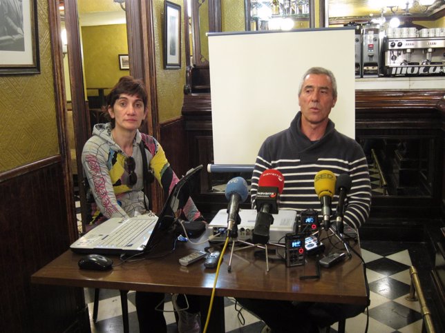 Mari Carmen Lizoain y Mikel Uriarte en la rueda de prensa