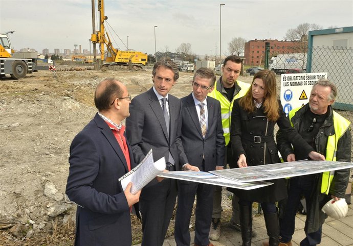 Inicio de las obras para la construcción del centro de Bricomart