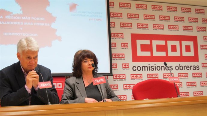 Gil y Santillana en rueda de prensa