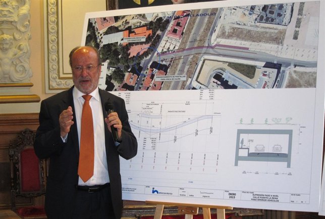 El alcalde de Valladolid, Francisco Javier León de la Riva