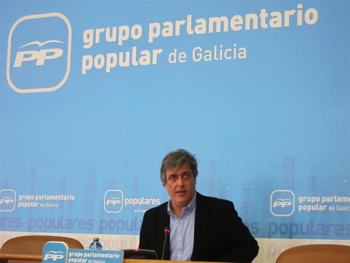 Pedro Puy, portavoz parlamentario del PPdeG, en rueda de prensa