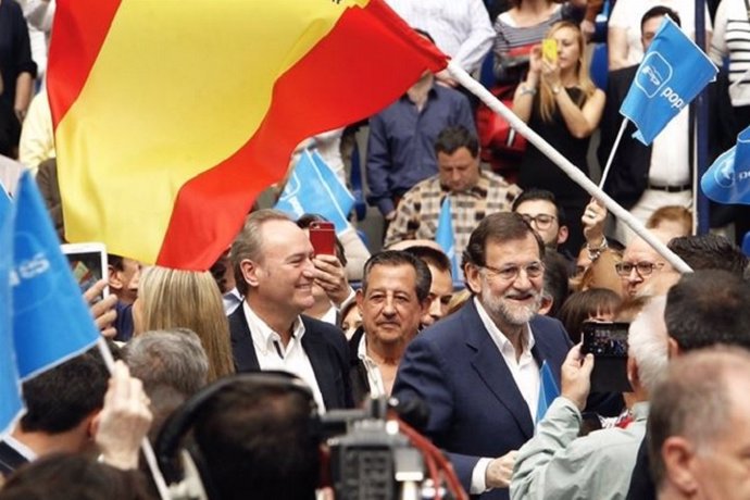 Rajoy: "Hay que mantener política económica del PP"