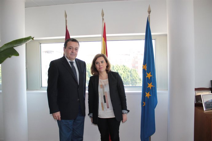 Albarracín (Croem) con la vicepresidenta del Gobierno