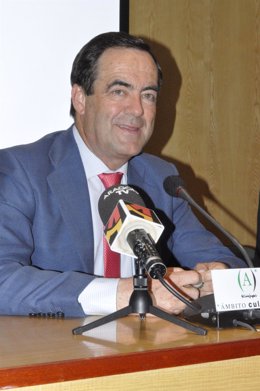 El exministro de Defensa José Bono. 